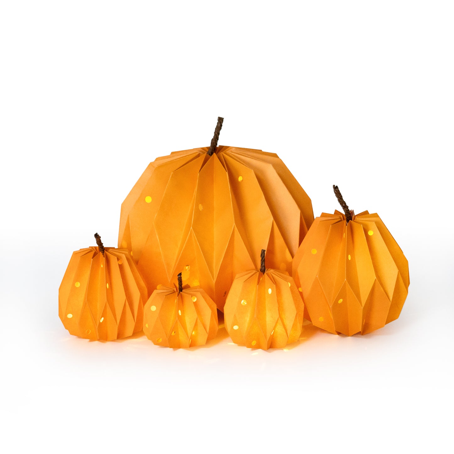 Sunlit Pumpkin Decor with Fairy Lights, Set of 5, Farmhouse Fall Decorations for Home, Pumpkin Centerpiece Table Decorations, Thanksgiving Table Decor, Small Paper Lamp (Batteries Included)